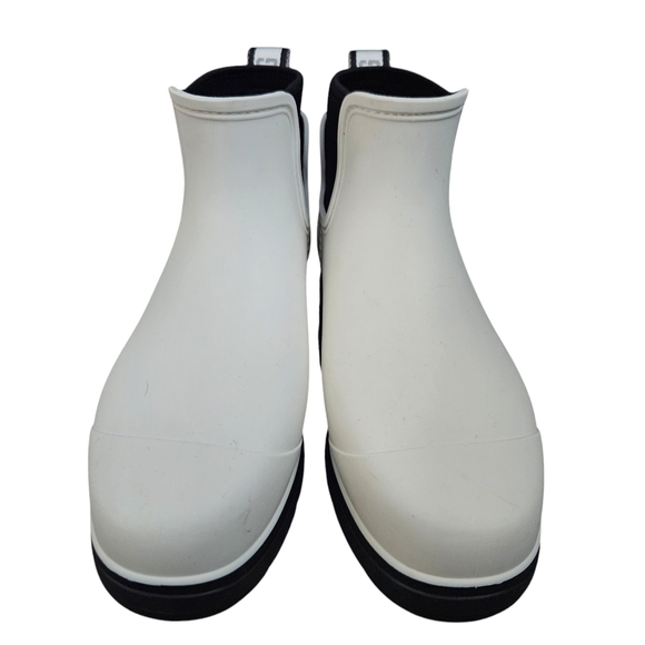 UGG Ashton Chelsea Boot White Size 11 NWOT Gorpcore - Picture 2 of 9